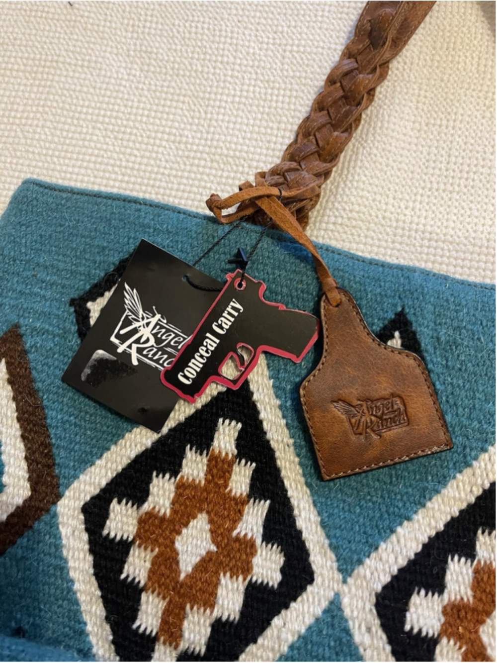 Angel Ranch Western Festival Conceal Carry Large Shoulder Bag NWT - Picture 6 of 7